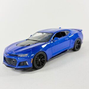 2017 Chevrolet Camaro Zl1 Maisto Diecast 1:24 Car Blue Opening Doors & Hood